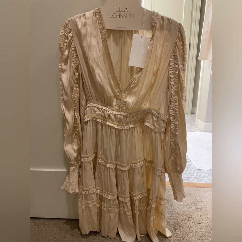 Ulla Johnson Gemma Dress NWT! Ruffled V neck long sleeve mini dress, Cream